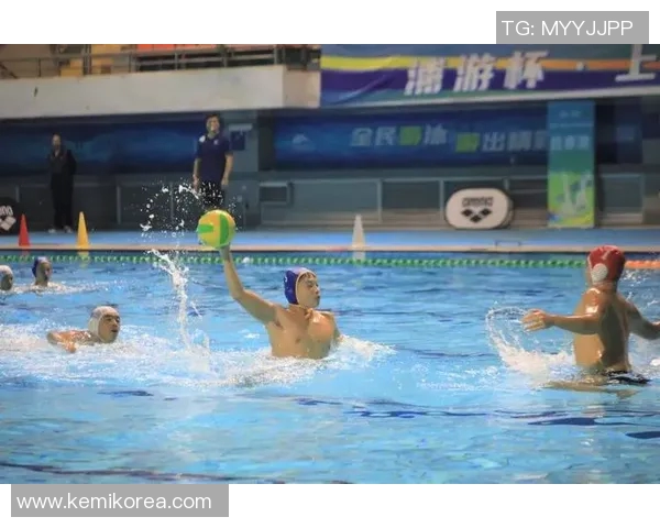 水球队姚明的传奇之路:从篮球巨星到水球新星的转型之旅 水球队姚明的传奇之路:从篮球巨星到水球新星的转型之旅