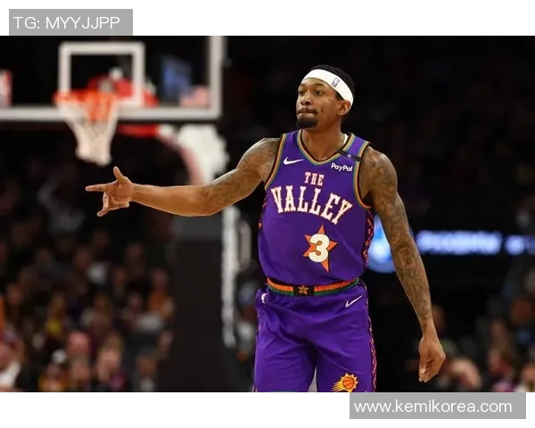 火箭队签下前湖人球员,预计将提升球队战力和竞争力 火箭队签下前湖人球员,预计将提升球队战力和竞争力