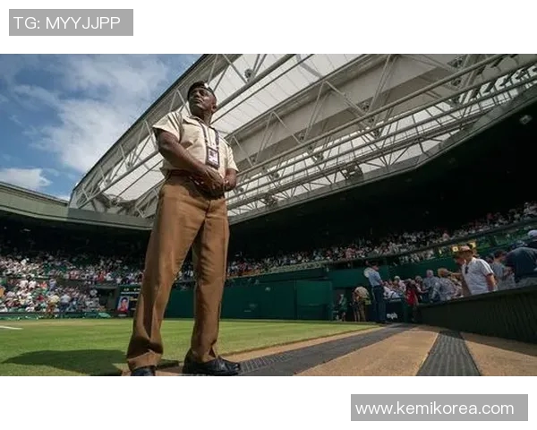 犹他爵士队成功晋级西部半决赛,创造历史 犹他爵士队成功晋级西部半决赛,创造历史