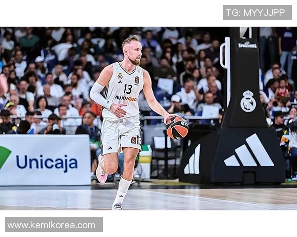 篮网球星因伤缺席季后赛,球队抢位存疑